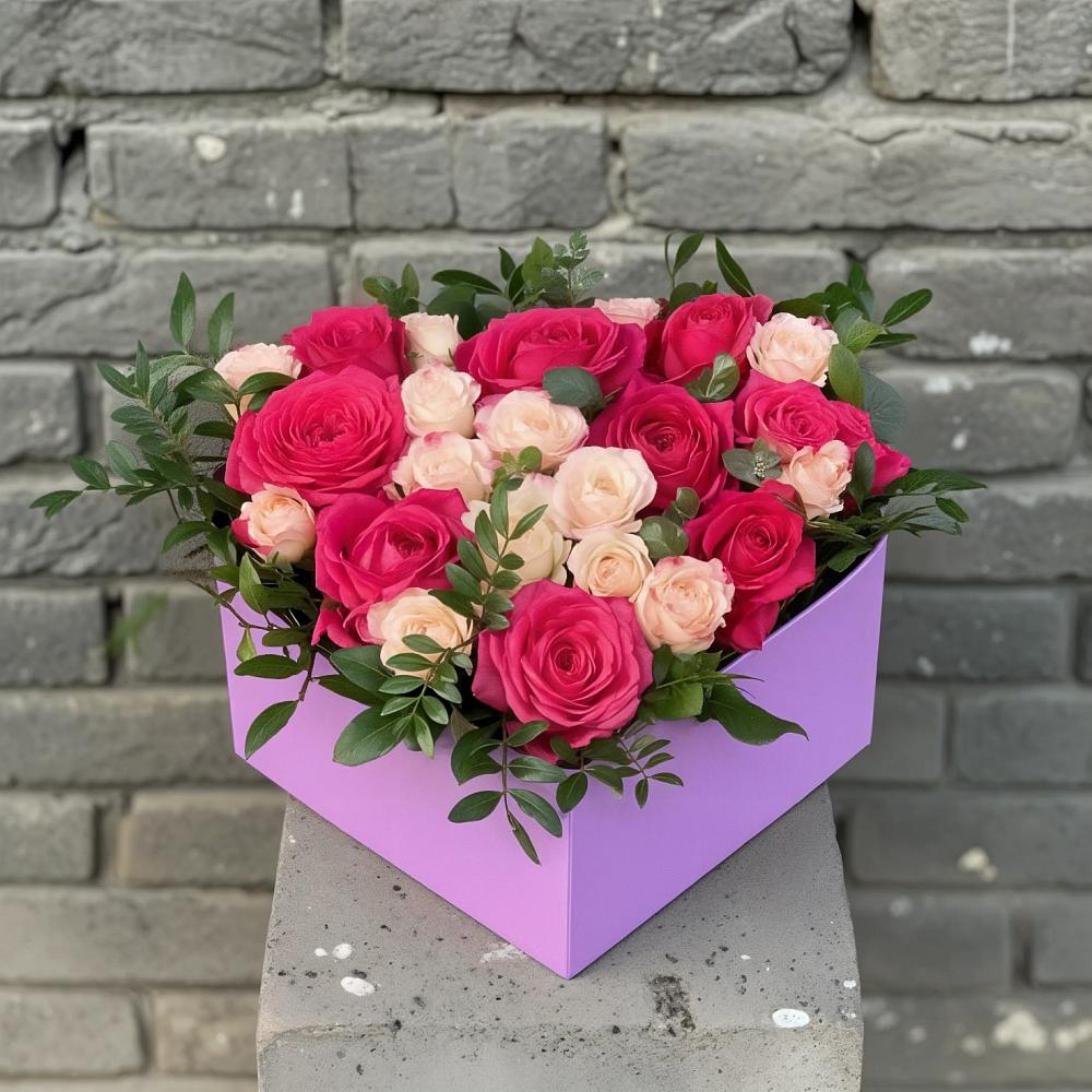 Цветочная композиция из Розы в коробке в Мухоршибири