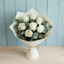 Букет Белые розы в Эвкалипте в Мухоршибири