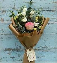 Букет цветов из:  Розы и Лизиантусы в Мухоршибири