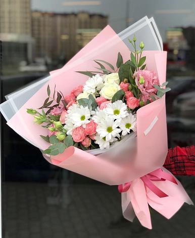 Букет цветов из: Розы, Лизиантусы и Хризантемы в Мухоршибири